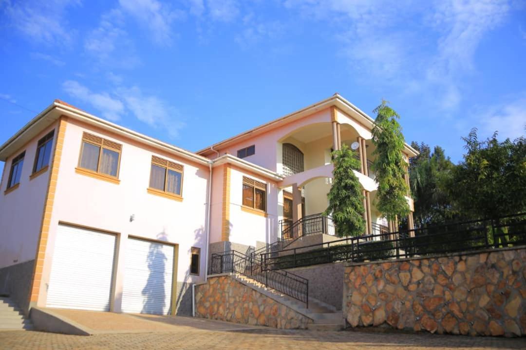 Precious Villas Lubowa Exterior foto