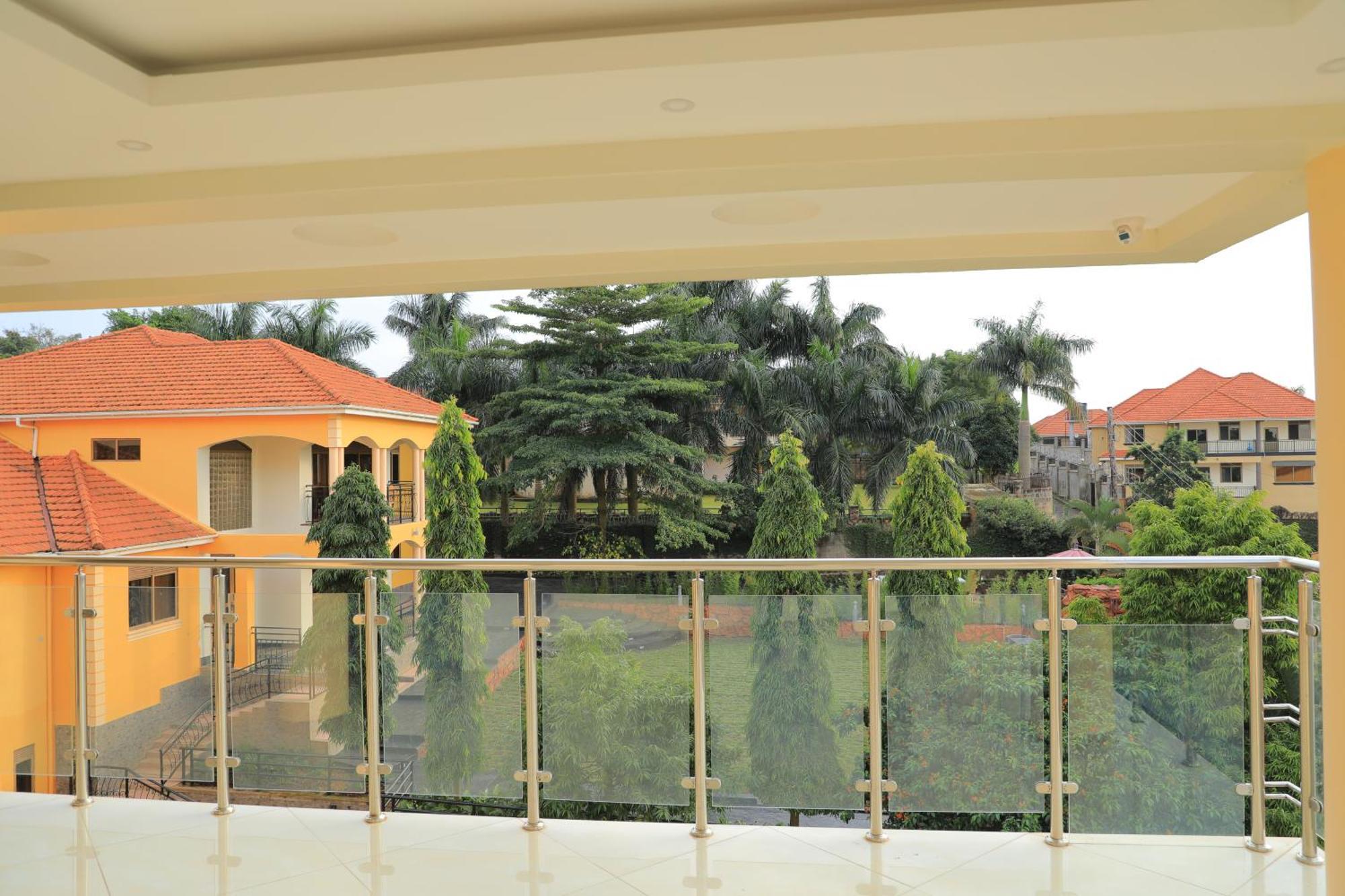 Precious Villas Lubowa Exterior foto